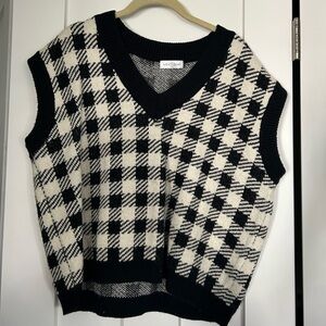 Vestique checkered sweater vest